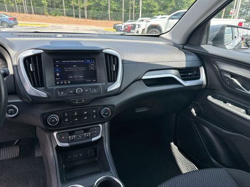 Used 2024 GMC Terrain SLE FWD image 20
