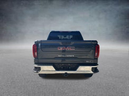 Used 2021 GMC Sierra 1500 SLT w/ SLT Premium Package RWD image 4