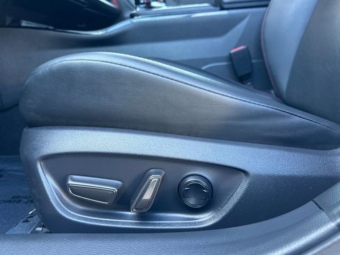 Used 2024 Toyota Prius Prime XSE Premium image 13