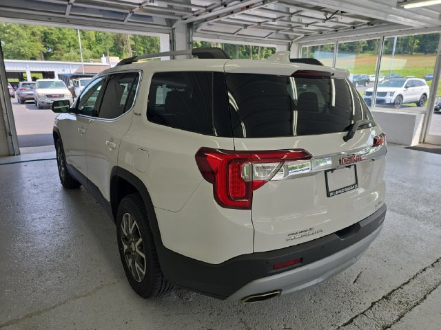 Certified 2023 GMC Acadia SLE w/ Driver Convenience Package AWD/4WD image 3