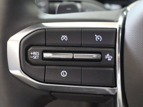 Used 2026 GMC Yukon XL Denali w/ Sun & Power Step Package AWD/4WD image 16