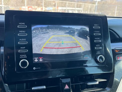 Used 2021 Toyota Camry SE w/ Convenience Package image 11