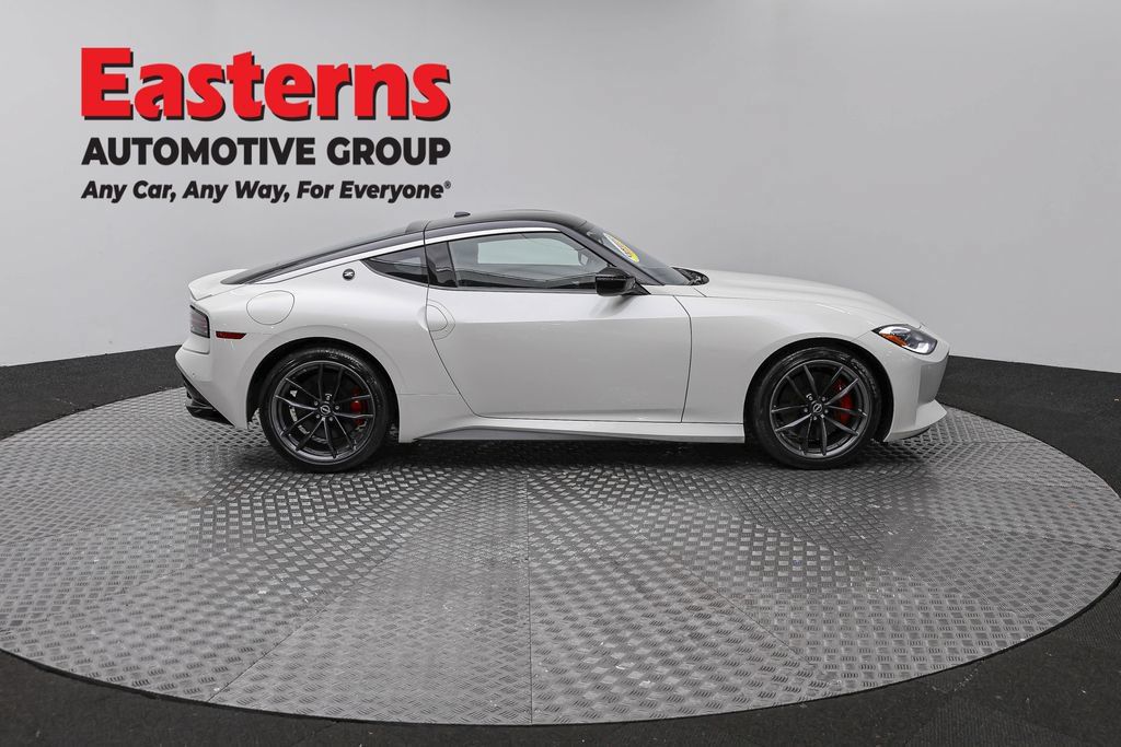 Used 2025 Nissan Z Performance w/ Floor Mat Package RWD image 6