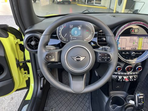 Used 2024 MINI Cooper Convertible FWD image 17
