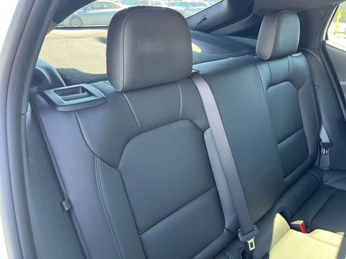 Used 2025 Buick Envista Sport Touring image 39