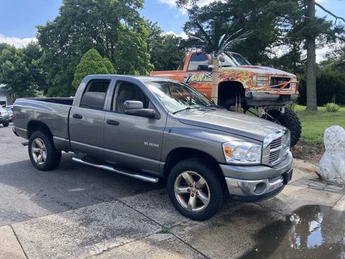 Used 2008 Dodge Ram 1500 Truck SLT w/ Trailer Tow Group AWD/4WD image 2