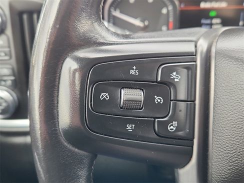 Used 2022 GMC Sierra 3500 Denali w/ Denali Ultimate Package image 11