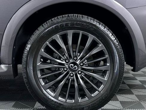 Certified 2024 INFINITI QX80 Premium Select w/ Cargo Package image 12