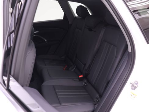 Certified 2025 Audi Q5 Premium w/ Convenience Package AWD/4WD image 13