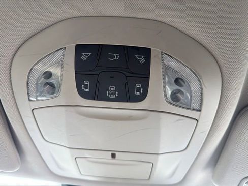 Used 2017 Chrysler Pacifica Touring-L Plus w/ Advanced Safetytec Group FWD image 44