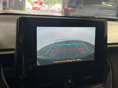 Used 2025 Toyota Corolla Cross AWD Hybrid image 19
