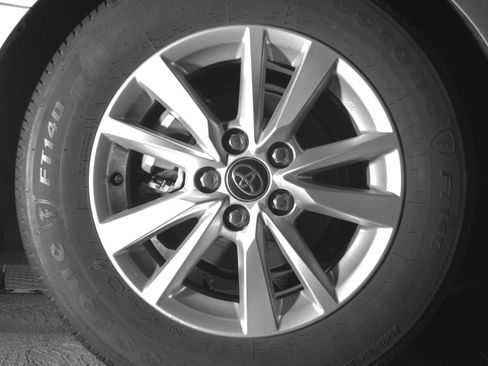 Used 2025 Toyota Camry LE image 15