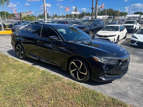 Used 2022 Honda Accord Sport image 4