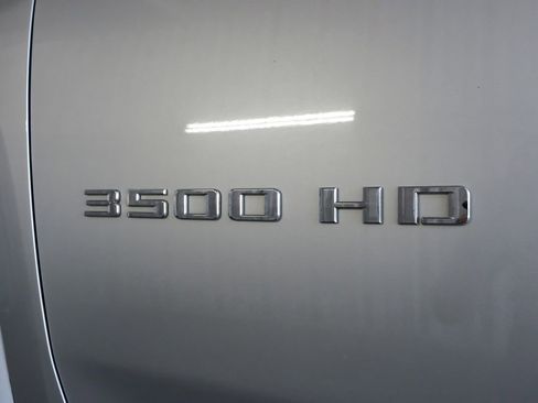 Used 2022 Chevrolet Silverado 3500 LT w/ Convenience Package image 55