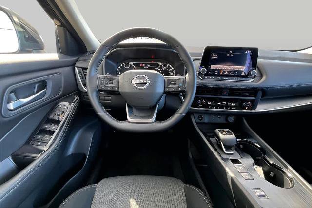 Certified 2026 Nissan Rogue SV FWD image 6