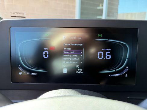 Used 2024 Kia Sportage LX image 18