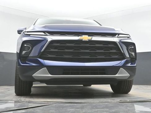 Used 2023 Chevrolet Blazer LT FWD image 41
