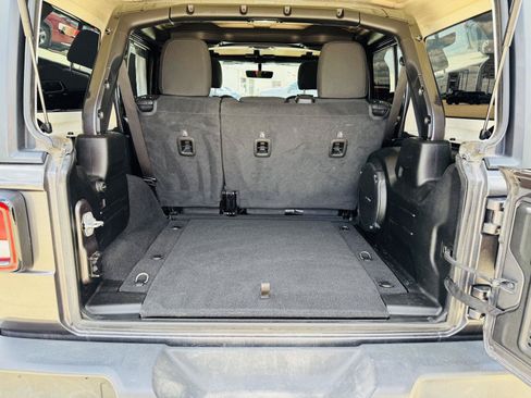 Used 2021 Jeep Wrangler Unlimited Sport AWD/4WD image 23
