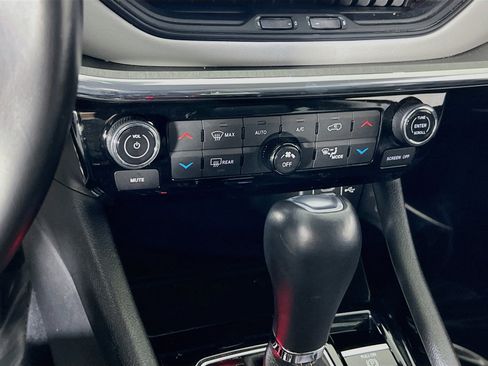 Used 2022 Jeep Compass Limited w/ Elite Group AWD/4WD image 16