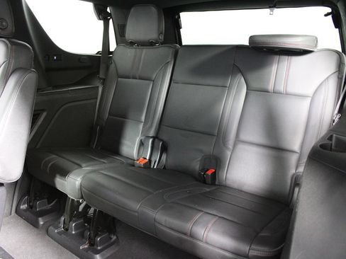 Used 2022 Chevrolet Tahoe RST w/ Luxury Package AWD/4WD image 38