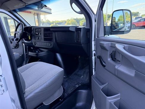 Used 2012 Chevrolet Express 2500 LS RWD image 10