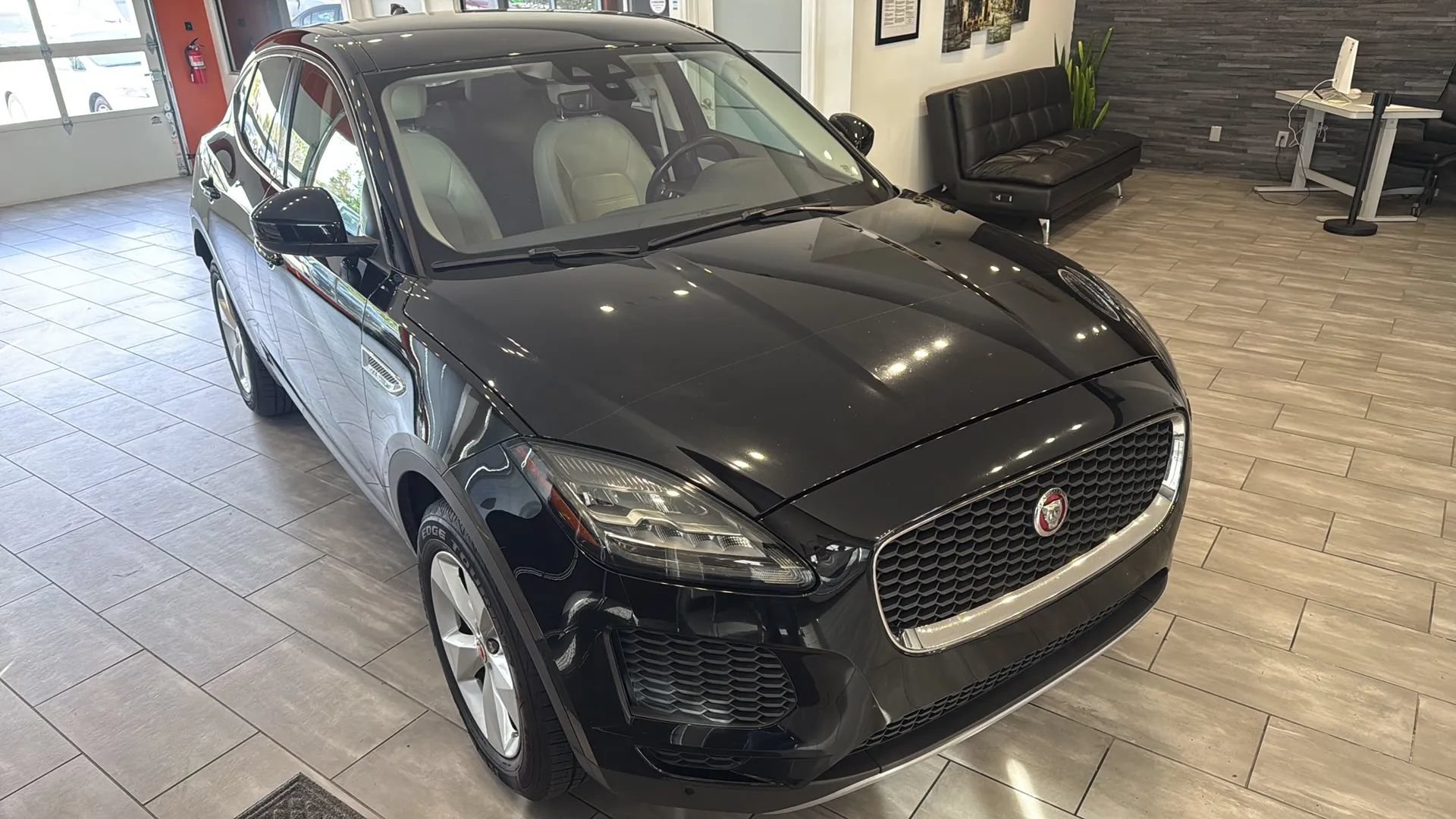 Used 2020 Jaguar E-PACE AWD/4WD image 10