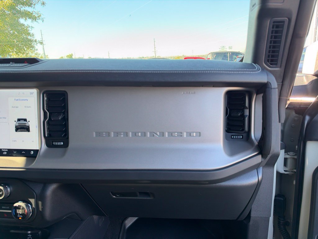 Used 2026 Ford Bronco Outer Banks AWD/4WD image 16