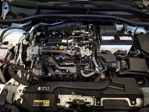 Used 2023 Toyota Corolla Cross XLE image 26