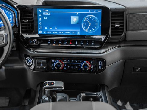 Used 2024 Chevrolet Silverado 1500 ZR2 image 29