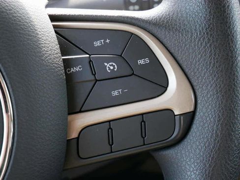 Used 2016 Jeep Renegade Sport w/ Power & Air Group image 21