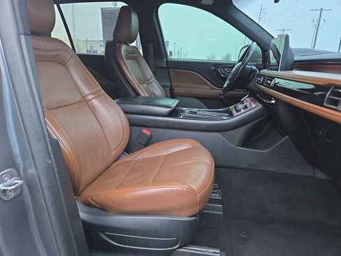 Used 2021 Lincoln Aviator Reserve w/ Equipment Group 208A image 17
