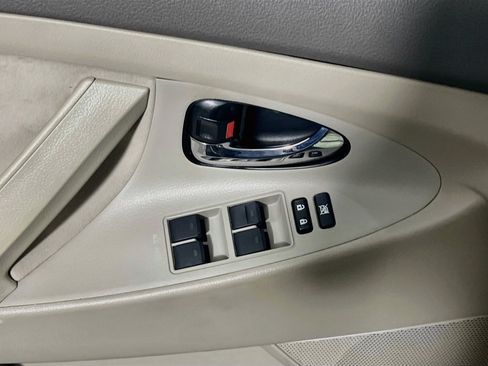 Used 2011 Toyota Camry LE w/ LE Extra-Value Pkg FWD image 16