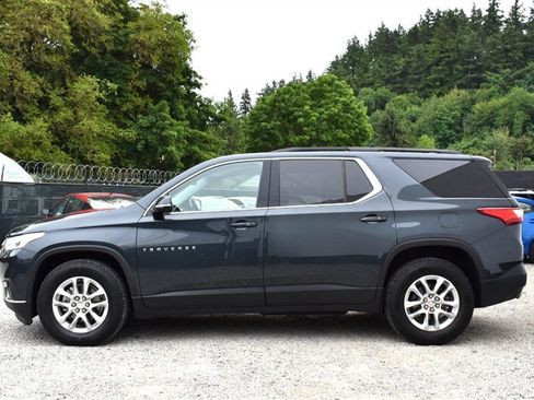 Used 2019 Chevrolet Traverse LT w/ LPO, Floor Liner Package AWD/4WD image 9