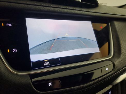 Used 2023 Cadillac XT5 Luxury image 26