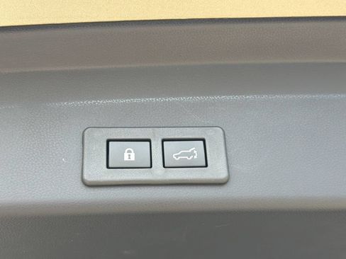 New 2026 Subaru Ascent Limited AWD/4WD image 23
