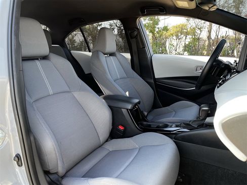 Used 2022 Toyota Corolla SE image 24