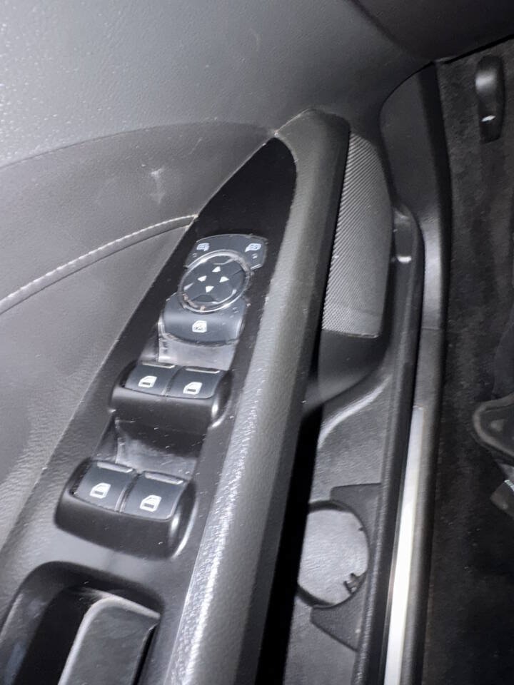 Used 2015 Ford Fusion Titanium FWD image 22
