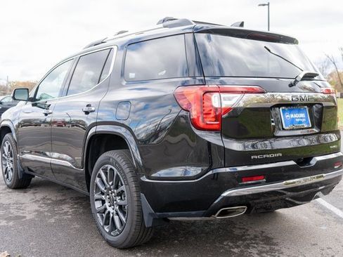 Used 2023 GMC Acadia Denali w/ Black Diamond Edition image 8