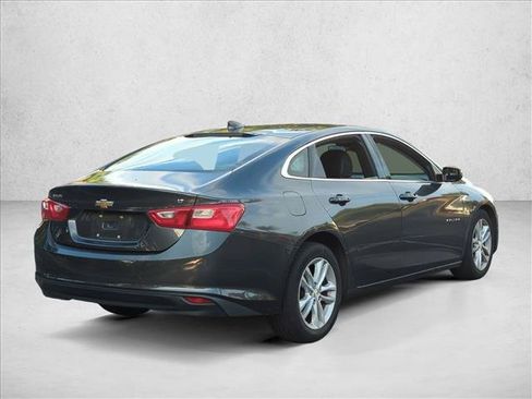 Used 2016 Chevrolet Malibu LT w/ Driver Confidence Package FWD image 5