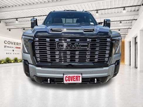 New 2026 GMC Sierra 3500 Denali Ultimate w/ LPO, Black Badging Package AWD/4WD image 3