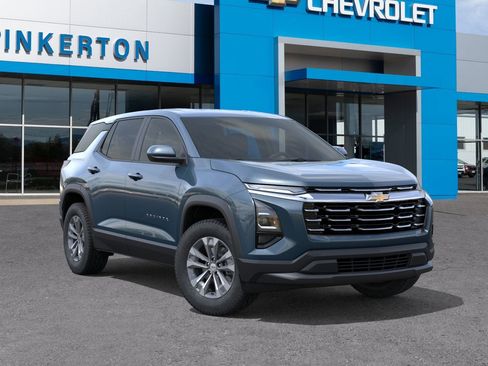 New 2026 Chevrolet Equinox LT FWD image 1
