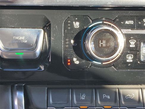 Used 2025 GMC Sierra 2500 Denali w/ Denali Reserve Package image 16