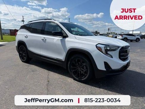 Used 2019 GMC Terrain SLE w/ Driver Convenience Package FWD image 4