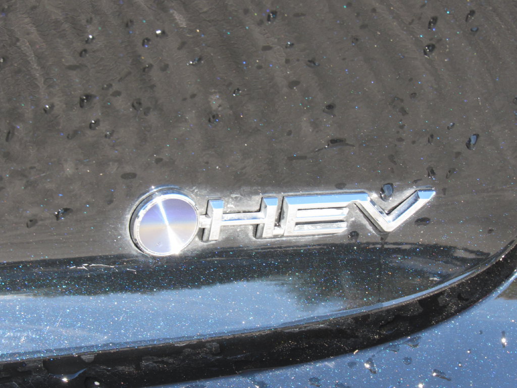 Used 2025 Toyota Prius FWD image 9