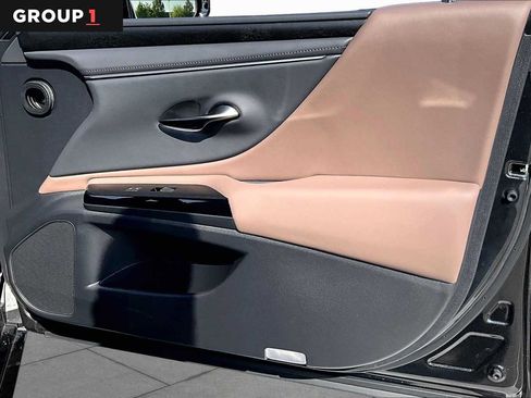 Used 2025 Lexus ES 350 w/ Premium Package FWD image 20