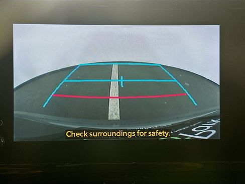 Used 2024 Toyota Corolla Cross LE image 23