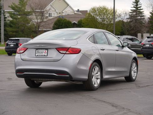 Used 2015 Chrysler 200 Limited FWD image 3