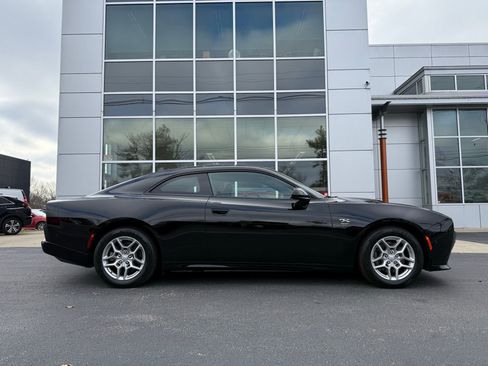 Used 2025 Dodge Charger R/T w/ Quick Order Package 25M R/T image 5