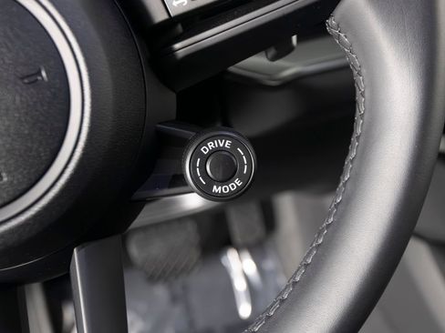 Certified 2026 Porsche Cayenne E-Hybrid AWD/4WD image 27