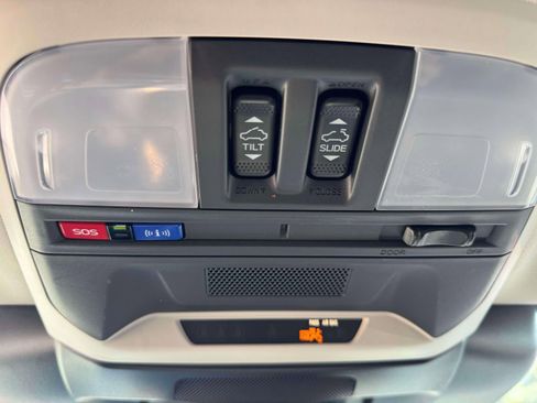 Certified 2025 Subaru Crosstrek 2.5i Limited image 27